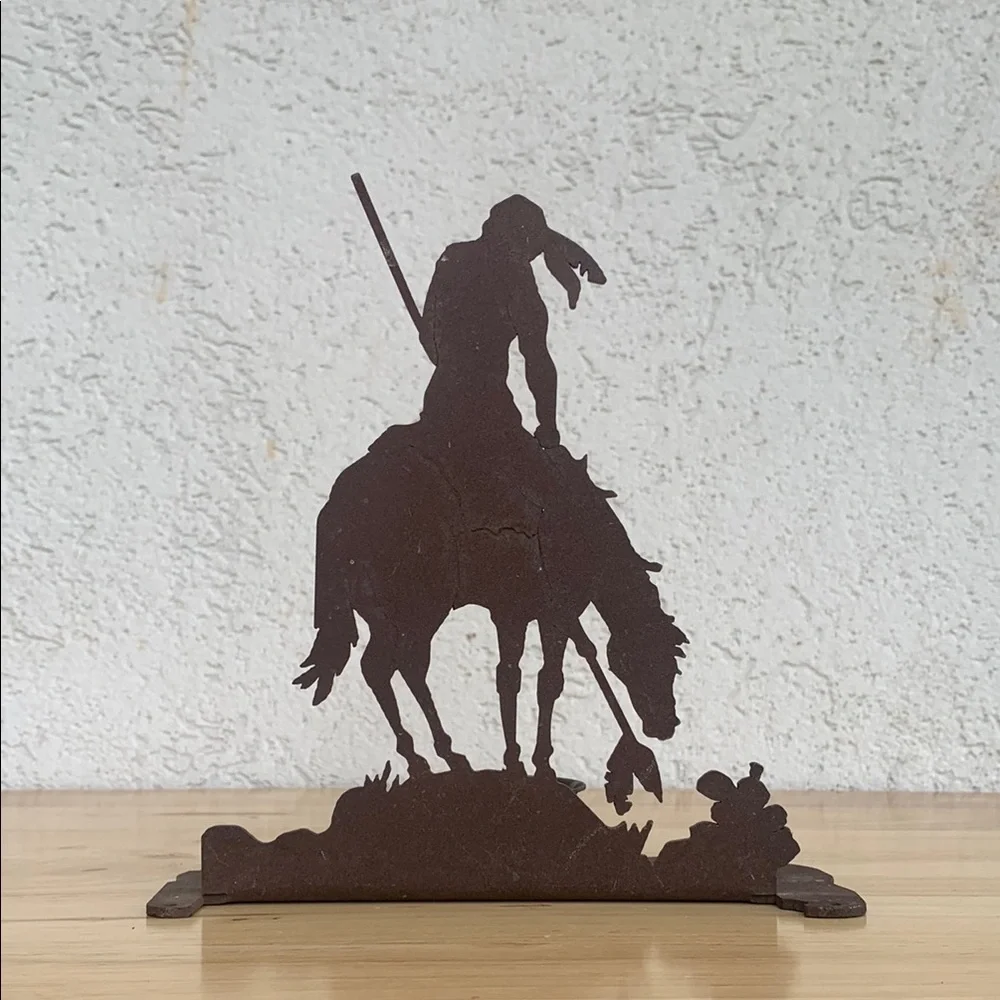 Rustic Metal Native American silhouette candle holder Lazart “End of the trail”